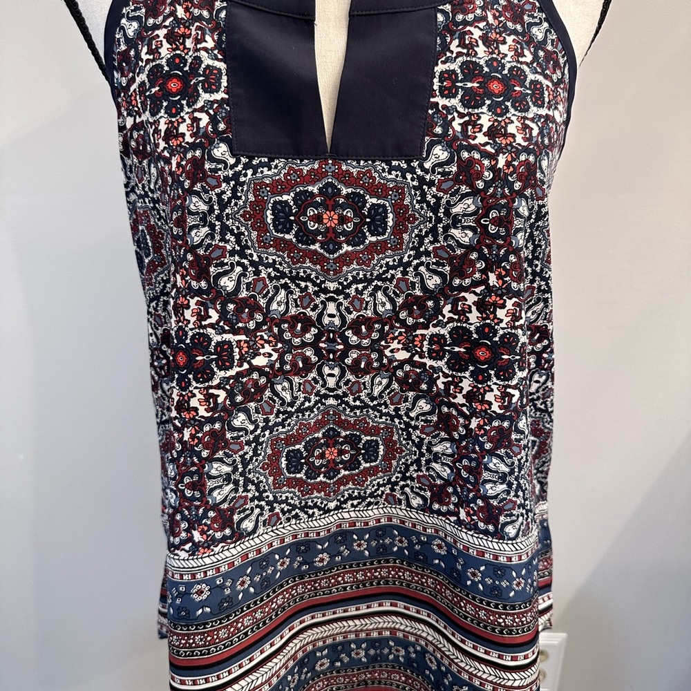 Athleta woman’s Patterned Sleeveless Top